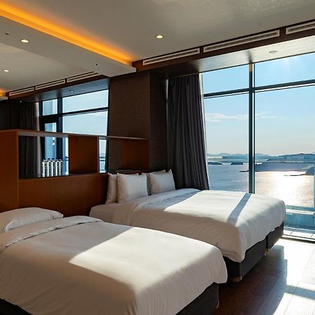 Hotel Jcs Yeosu Extérieur photo