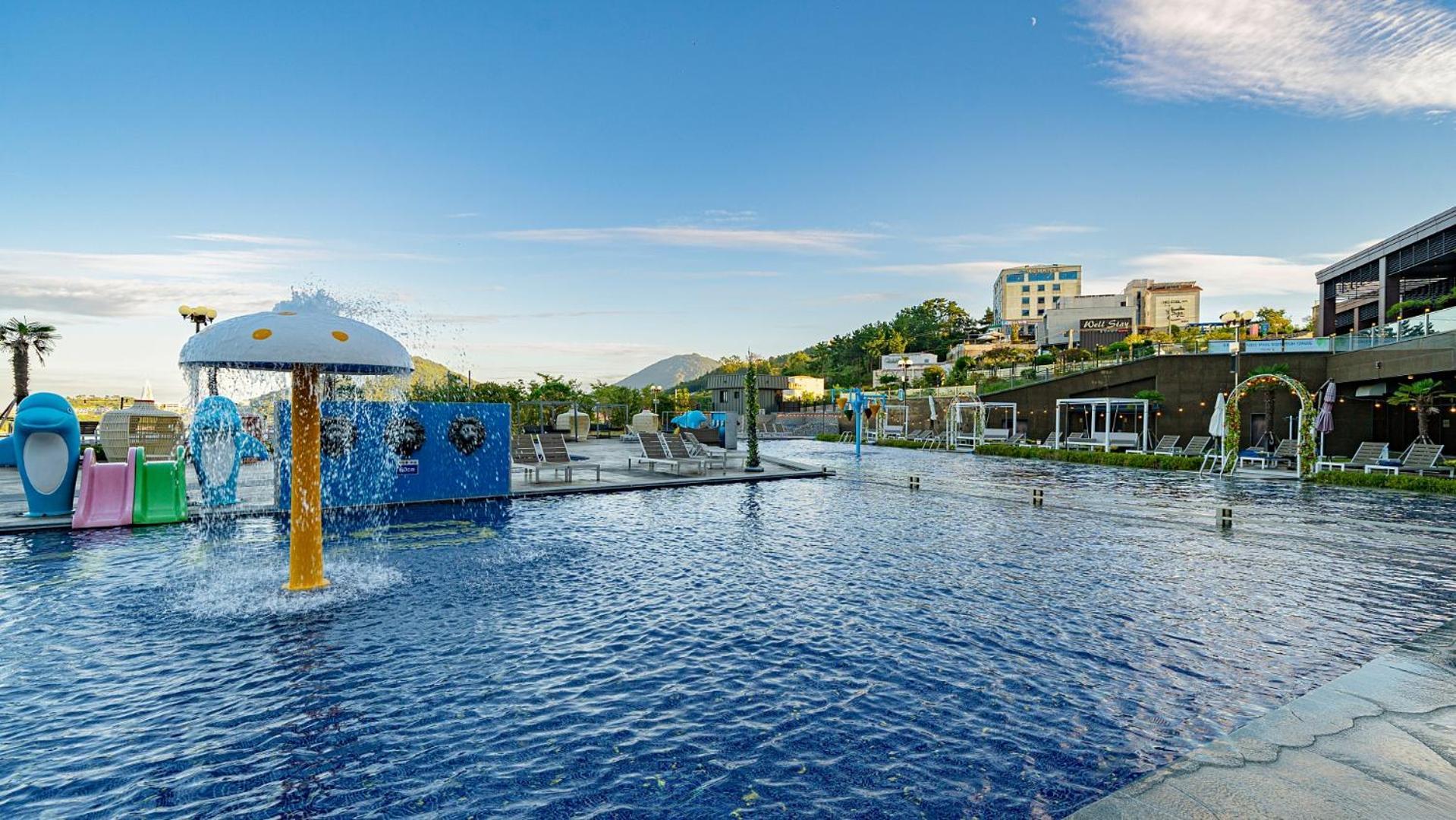 Hotel Jcs Yeosu Extérieur photo