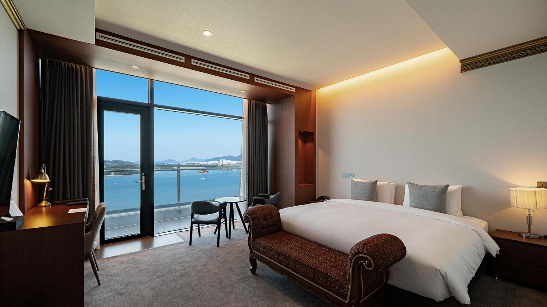 Hotel Jcs Yeosu Extérieur photo