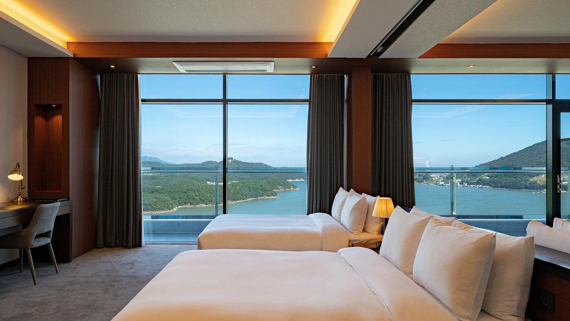 Hotel Jcs Yeosu Extérieur photo