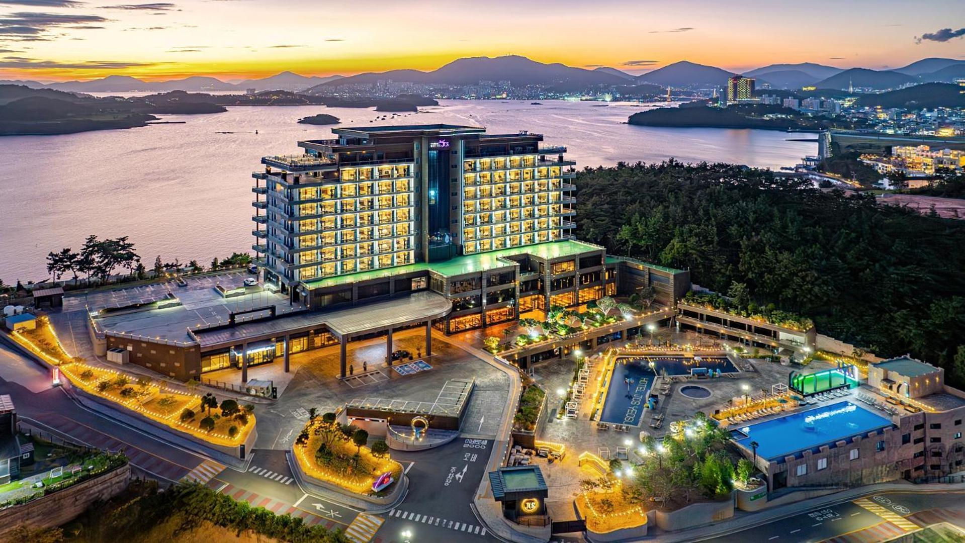 Hotel Jcs Yeosu Extérieur photo