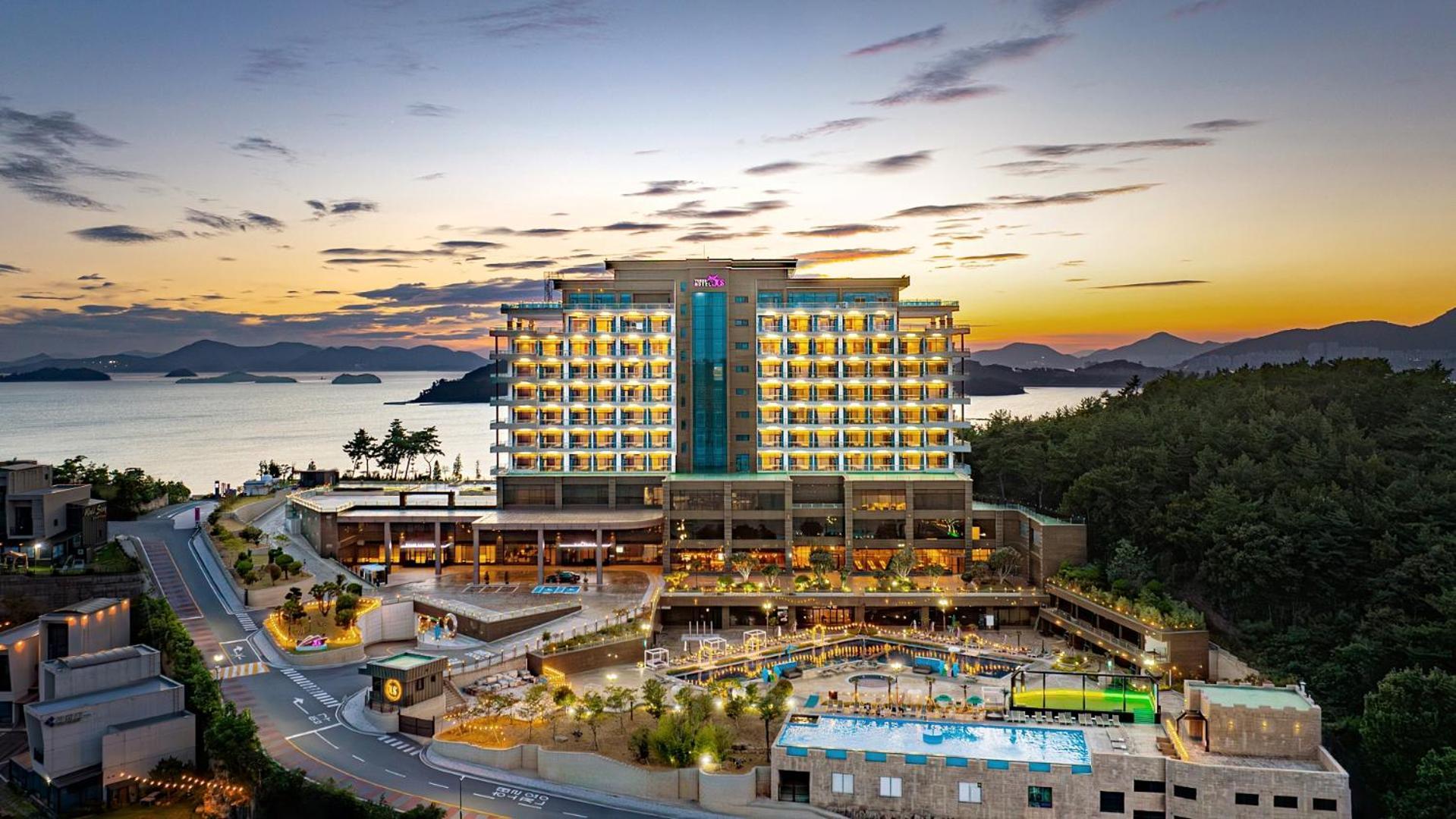 Hotel Jcs Yeosu Extérieur photo